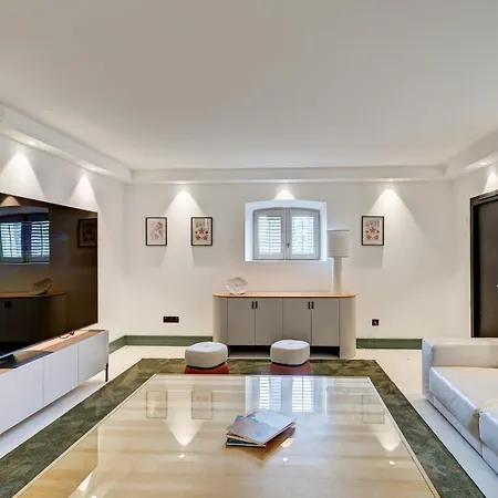 Guest house Chateau La Merienne 5*