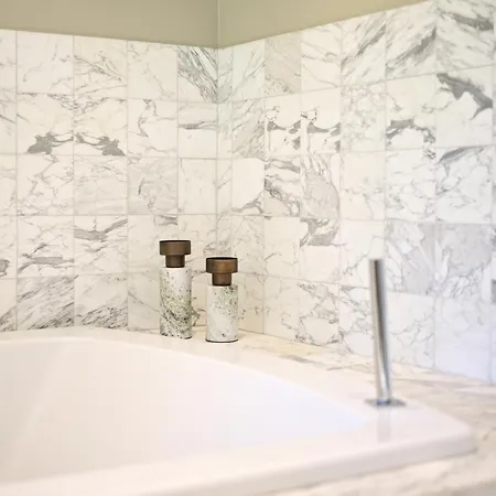 Chateau La Merienne Guest house 5*