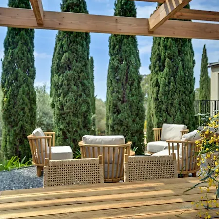 Chateau La Merienne 5*