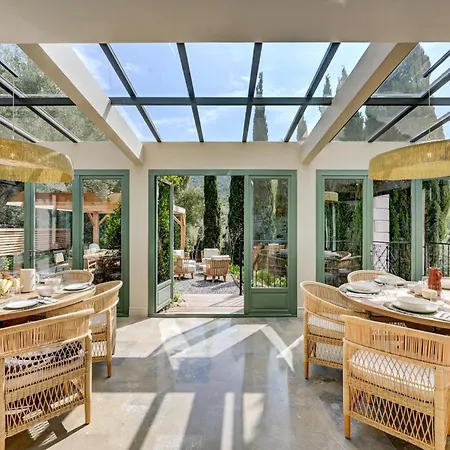 Chateau La Merienne Guest house 5*