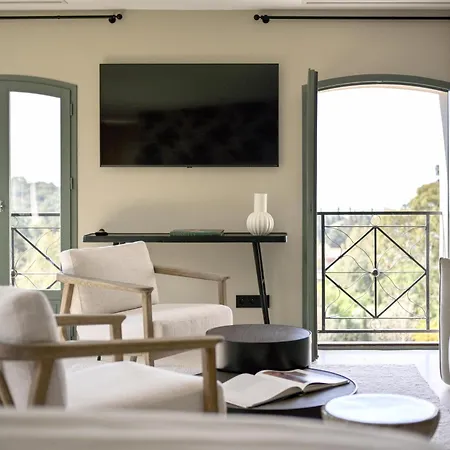 Guest house Chateau La Merienne 5*