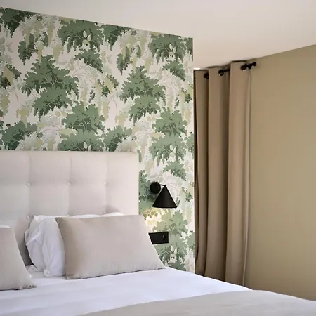 Chateau La Merienne 5*
