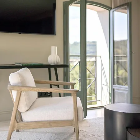 Guest house Chateau La Merienne 5*
