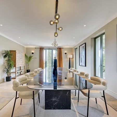 Chateau La Merienne 5*