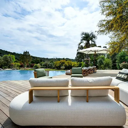 Guest house Chateau La Merienne Le Lavandou